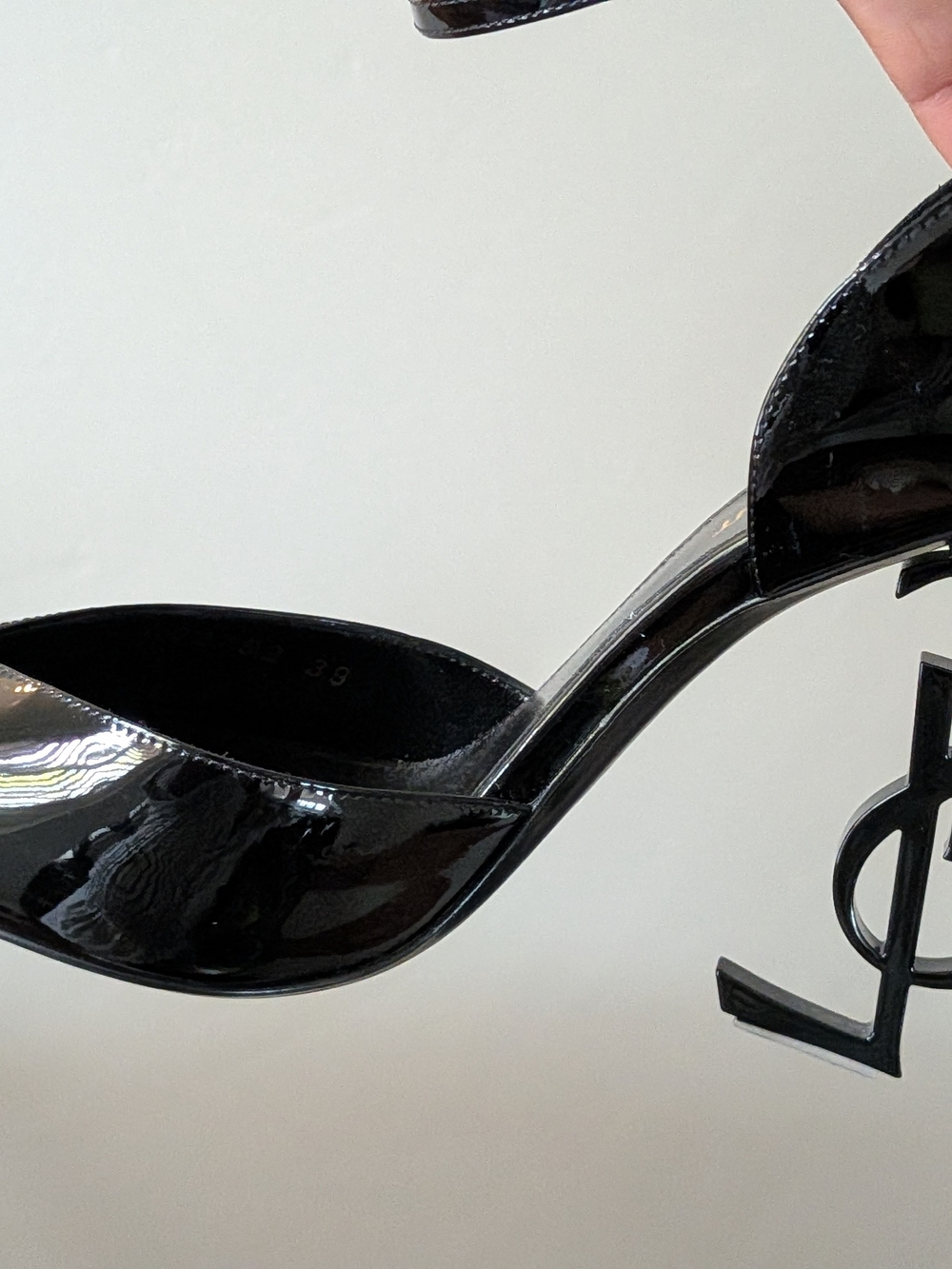 Saint Laurent Black Patent Opyum YSL Logo High Heels - Picture 4 of 6